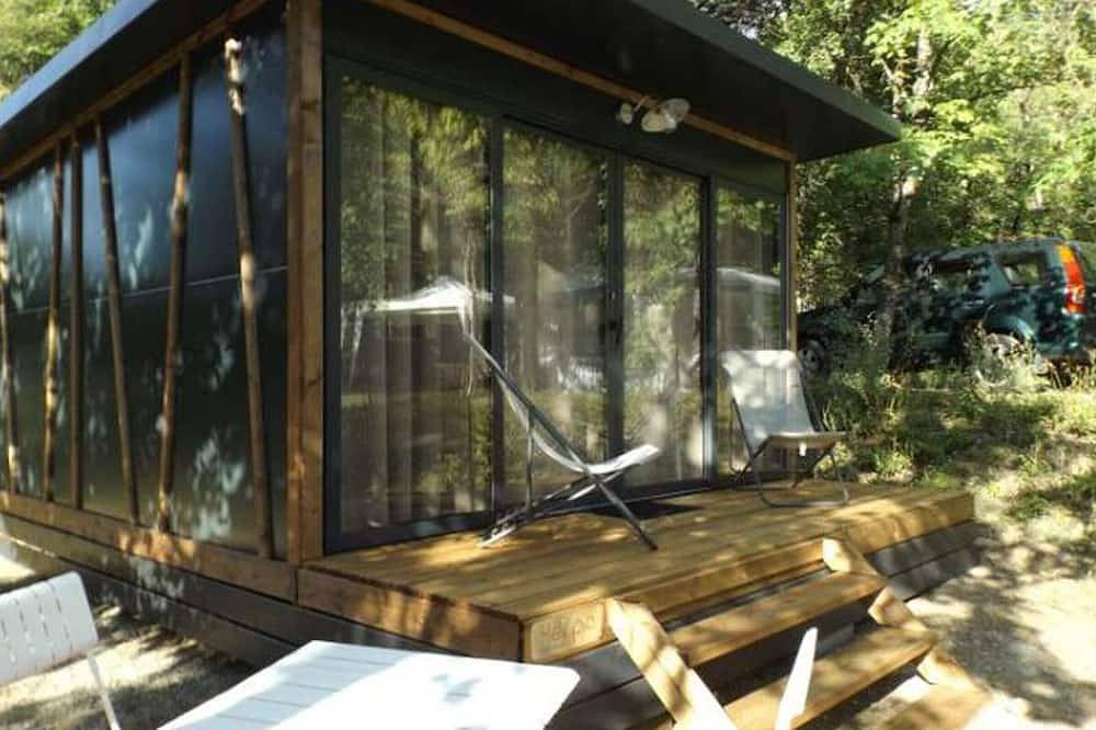 Cozy Mobile Home for 2 with Terrace in Tallard, Gap region