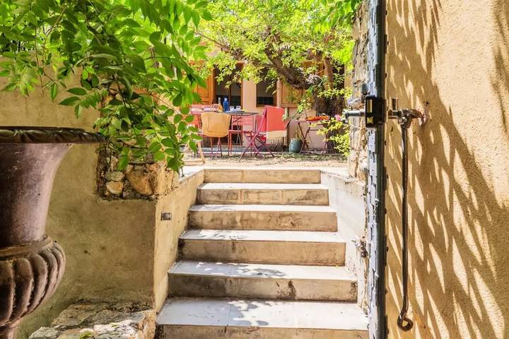 Location de vacances pour 4 personnes, avec jardin à Corbara - 4