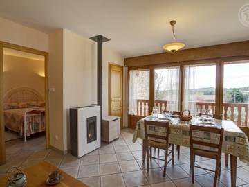 Gîte pour 2 Personnes dans Merle-Leignec, Montbrison, Photo 4