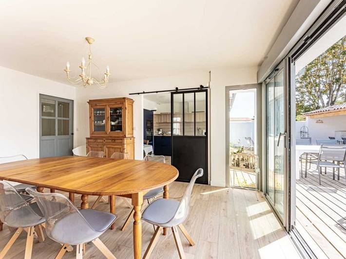 Location de vacances pour 10 personnes, avec terrasse et jardin à Le Bois-Plage-en-Ré - 3