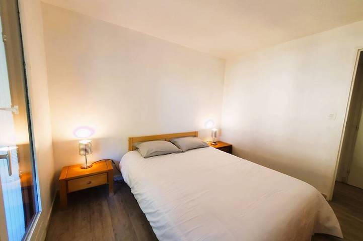 Appartement entier, Miougrano T2 55m2 Lumineux Climatisé Plage Piscine Parking in Fréjus Plage, Fréjus
