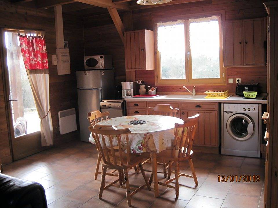 Charmant chalet niché dans les Causses du Quercy in Montvalent, Lot