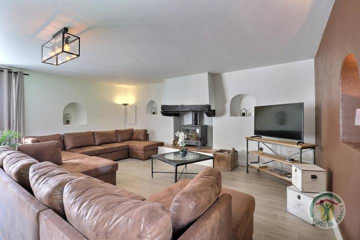 Gîte pour 6 personnes, avec terrasse et jardin à Montauban-de-Bretagne - 2