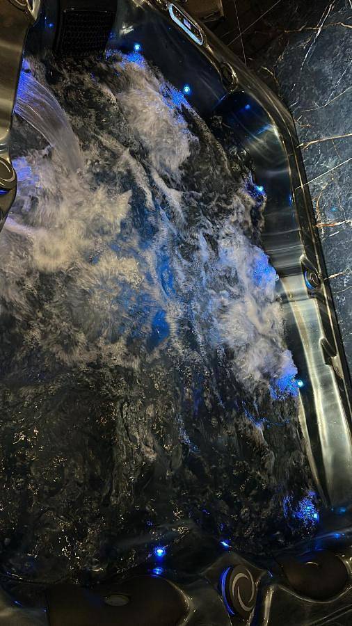 Location de vacances pour 2 personnes, avec terrasse ainsi que sauna et jacuzzi dans Prénouvellon - 4