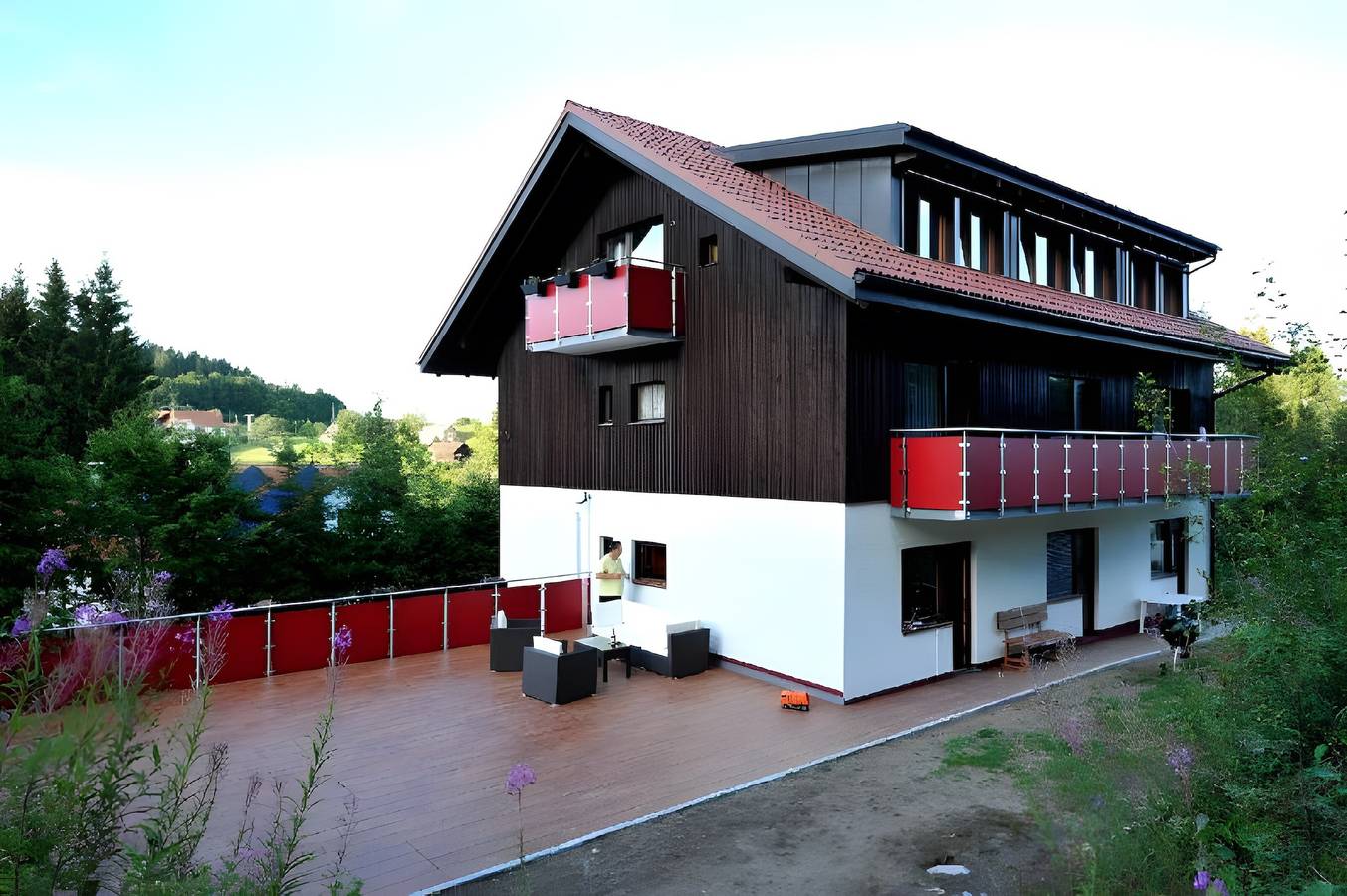 Ganze Wohnung, Ferienwohnung '5' mit gemeinsamer Terrasse, Balkon und Wlan in Dachsberg, Südschwarzwald