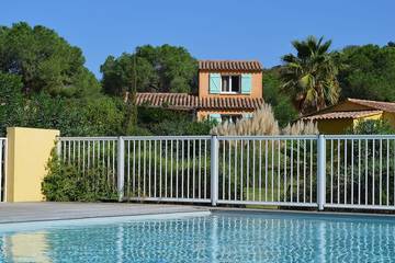 Villa pour 4 Personnes dans Porto-Vecchio, Arrondissement de Sartène, Photo 1