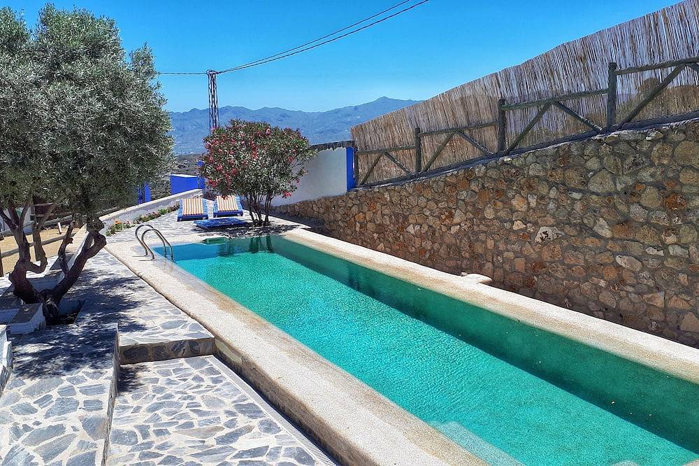 Villa for 4 with feature pool & great reviews in Bédar, Almería Province