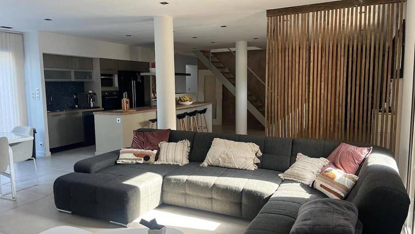 Chalet para 12 personas, con sauna y piscina además de jardín y vistas, Se admiten mascotas - 1