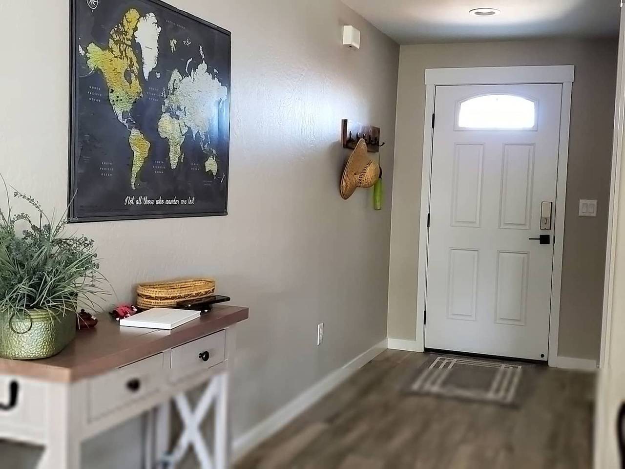 The Eagles Nest! in Eagle Point in Oregon