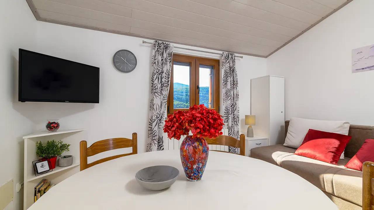 Ganze Ferienwohnung, Ferienwohnung für 4 Personen (32 m²) in Duga Luka (Prtlog) in Duga Luka, Ostküste Istrien