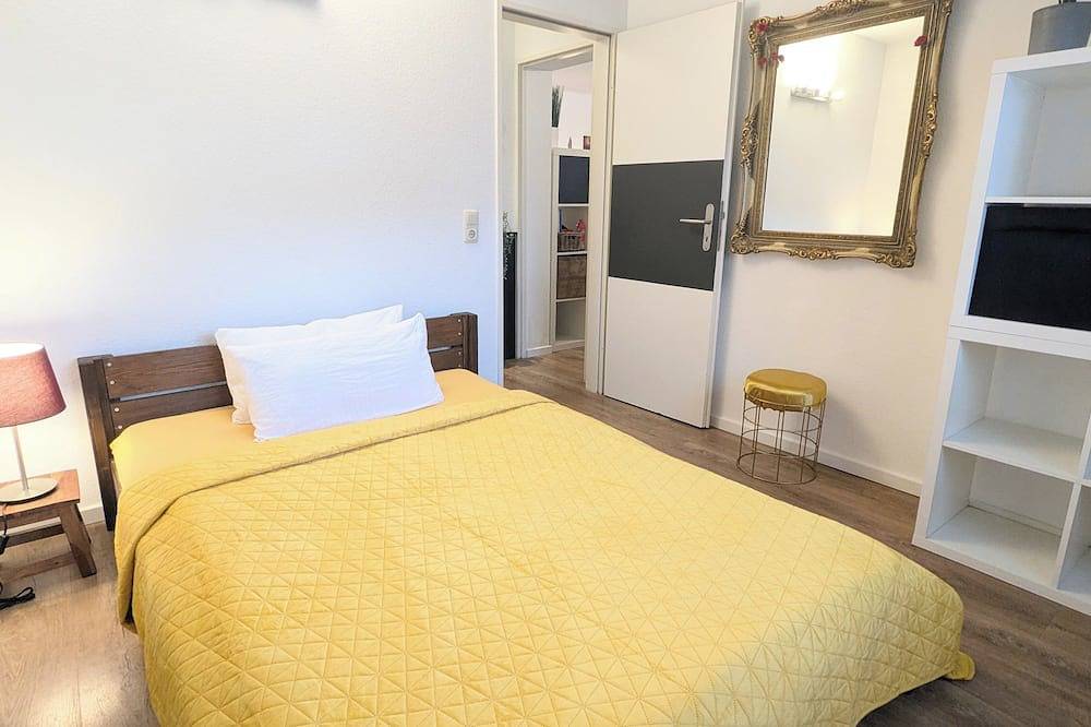 Appartamento intero, Appartamento per famiglie con parcheggio gratuito in Nippes (Köln), Colonia