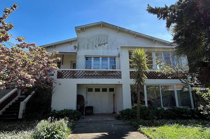 Villa für 4 Personen, mit Balkon und Garten - 1