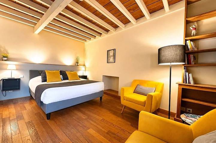 Location de vacances pour 2 personnes, avec Terrasse ainsi que Jardin et Piscine à Montoillot