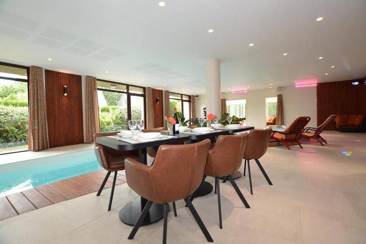 Location de vacances pour 6 personnes, avec jardin ainsi que jacuzzi et piscine à Betton - 4