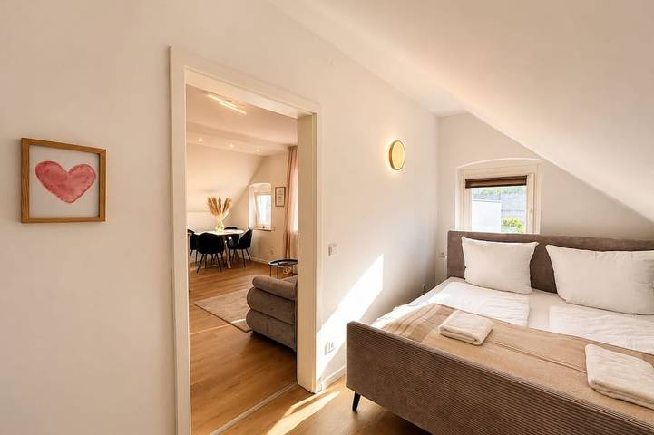 Entire apartment, New Listing in Bielefeld, North Rhine-Westphalia