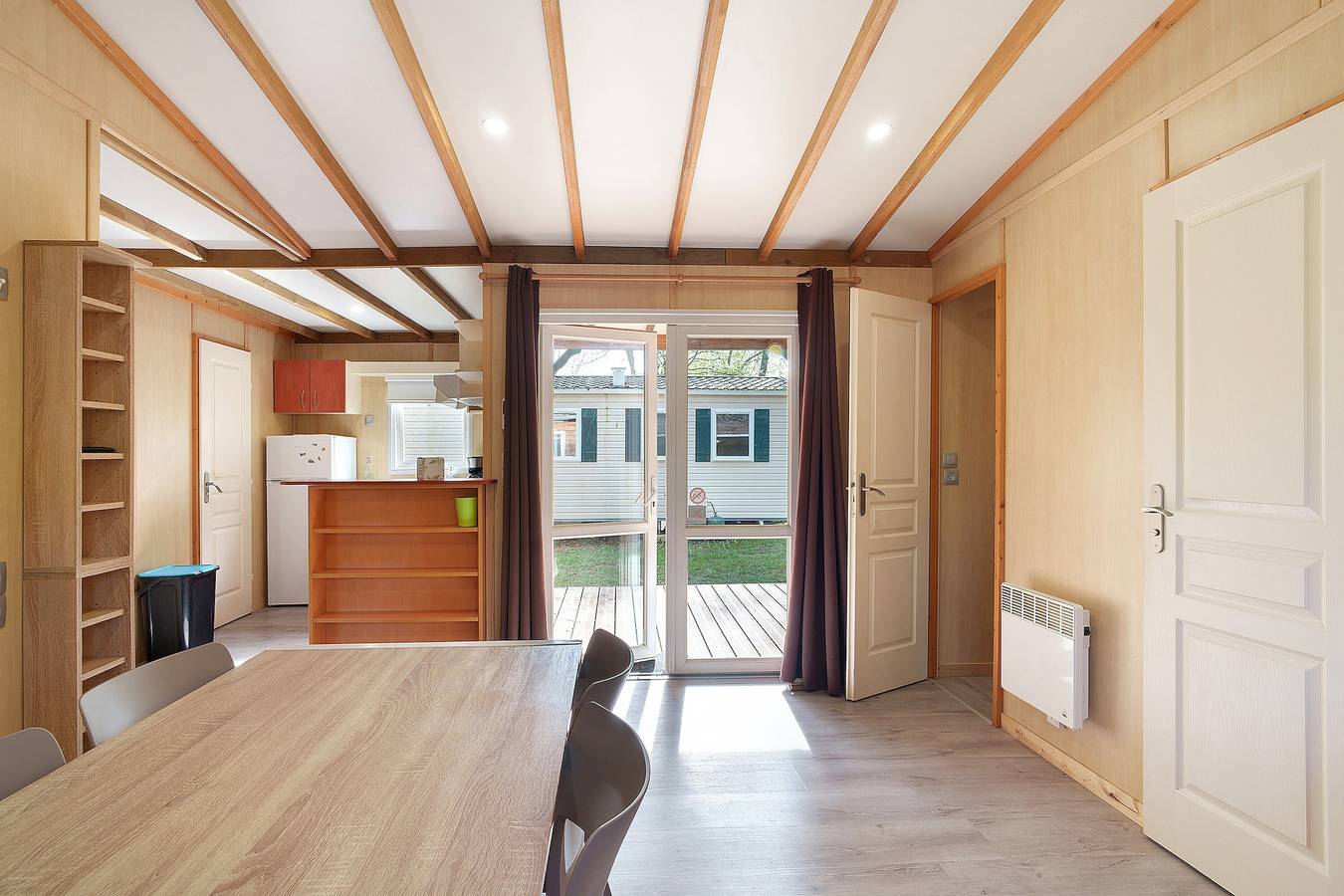 Chalet « Le Convivial Cottage » avec piscine partagée, Wi-Fi et climatisation in Saint-Martial-de-Nabirat, Périgord Noir