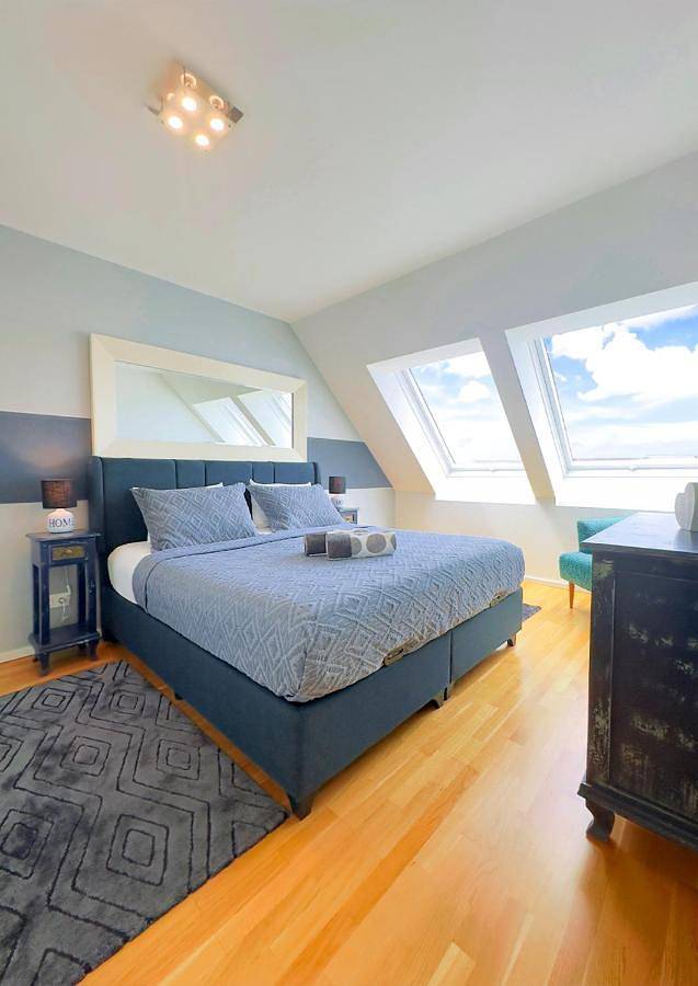 Ganze Wohnung, Rooftop Apartment for 6, Air Conditioning, Rooftop Terrace, Metro U3 in Wien, Donau Niederösterreich