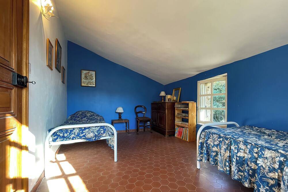 Rent house very beautiful mas provençal south Luberon - 10 beds in Mérindol, Parque natural regional del Luberon