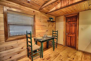 Cottage for 10 Guests in Hocking Hills, Ohio, Picture 1