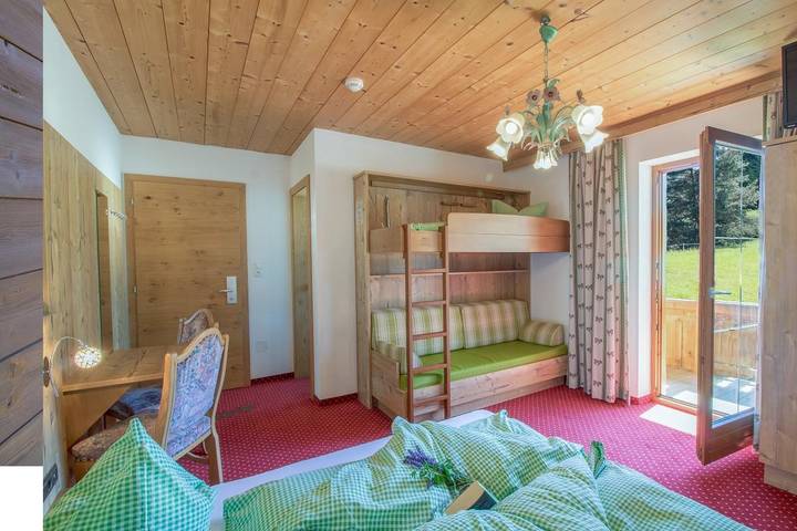 Bauernhaus für 4 Personen, mit Ausblick und Sauna sowie Seeblick und Garten, mit Haustier in den Kitzbüheler Alpen - 4