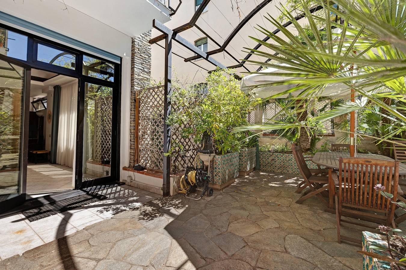 Appartamento intero, Appartamento vacanze '4 Mehari con giardino privato, A/C e Wi-Fi in Varigotti, Comune di Finale Ligure