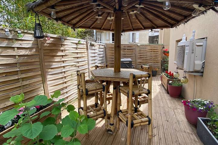 Gîte pour 2 personnes, avec terrasse à Molières-sur-Cèze