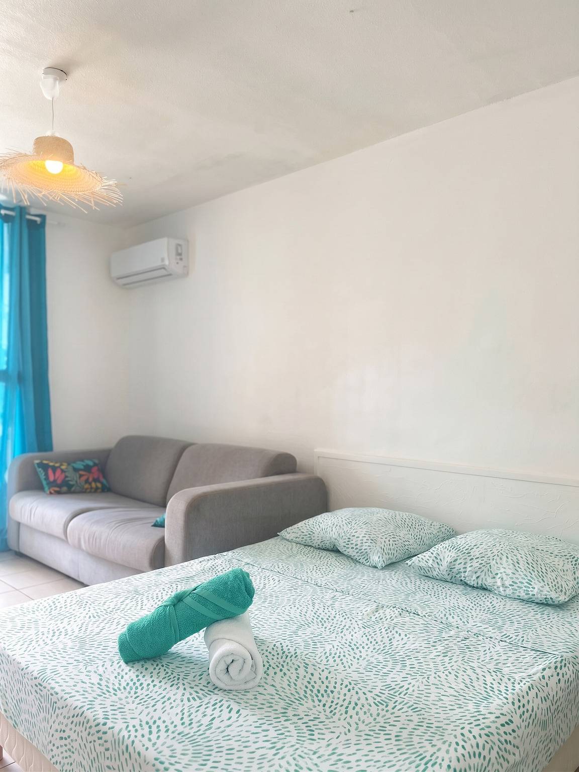 Entire studio, Cozy Studio in Diamant 26 m² with Balcony in Le Diamant, Martinique