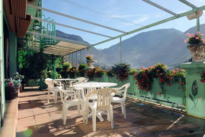 Hôtel pour 4 personnes, avec terrasse à Andorre-la-Vieille - 2