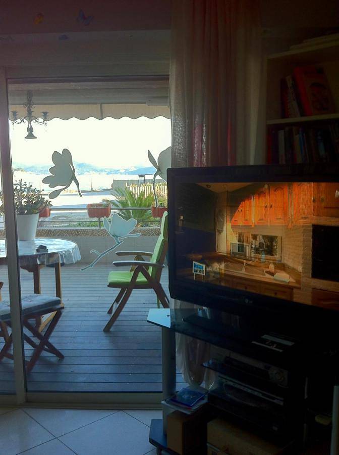 Gîte pour 5 personnes, avec vue et jardin, adapté aux familles dans Port de Saint-Jean - 3