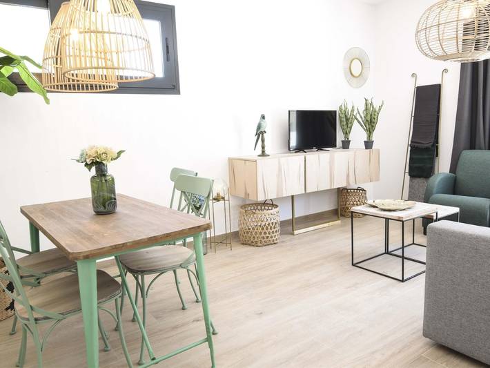 Ferienwohnung für 4 Personen, mit Terrasse und Pool in Malaga
