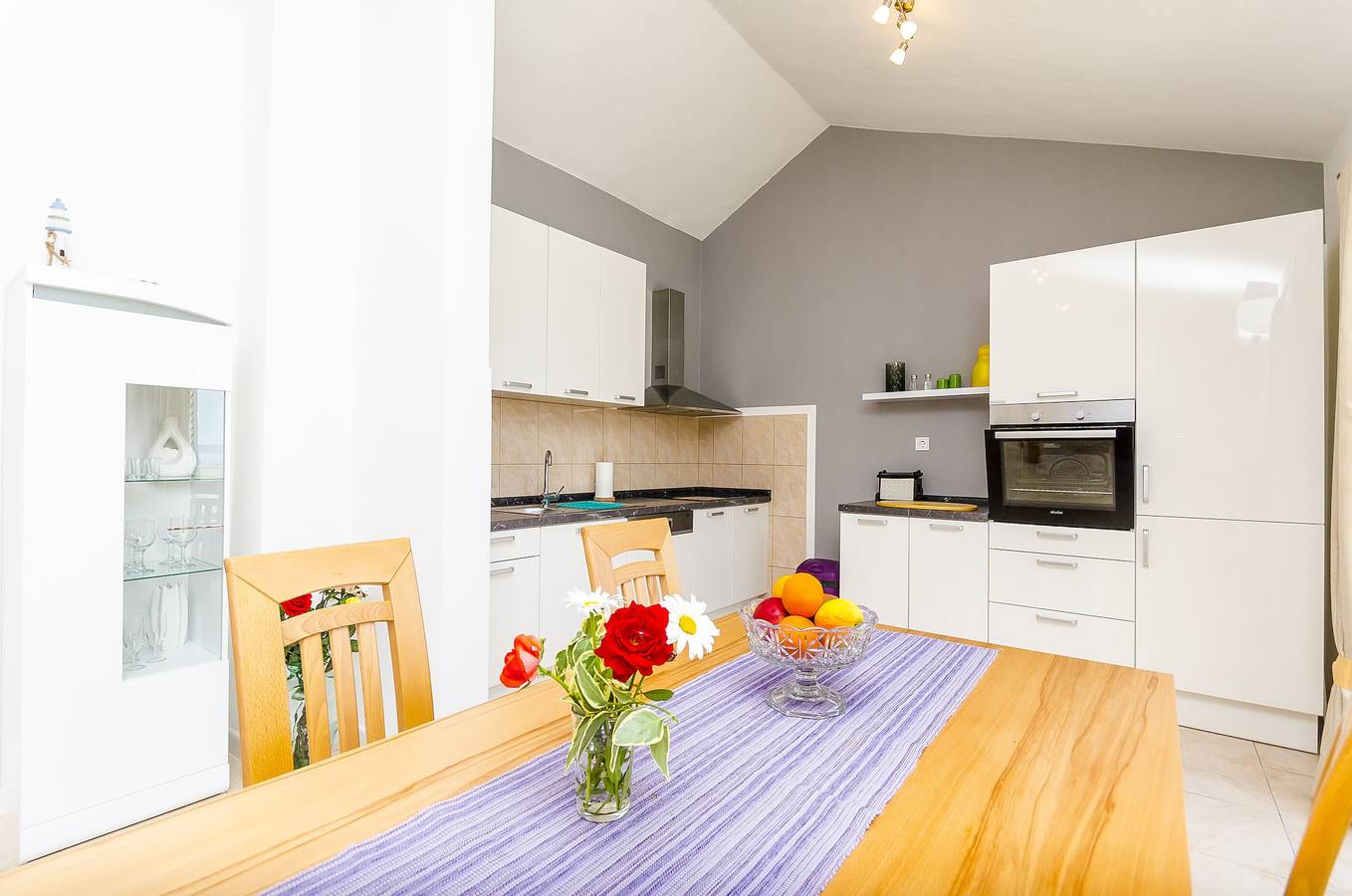Ganze Wohnung, Apartment Mila in Okrug Gornji, Ciovo