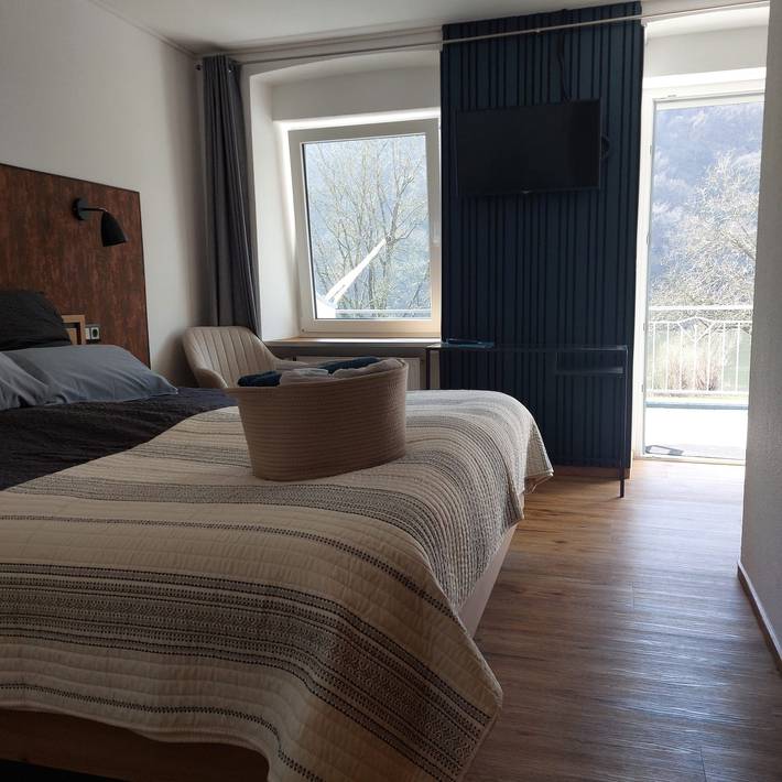 Ferienwohnung für 2 Personen, mit Balkon in Ediger-Eller - 2