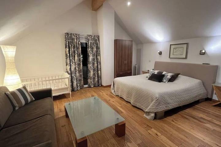 Location de vacances pour 7 personnes, avec jardin dans Mormont - 2