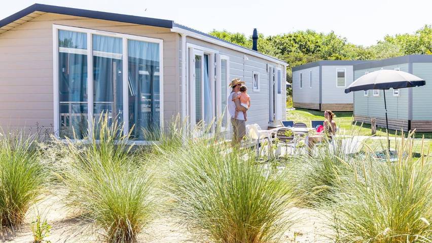 Ferienhaus für 4 Personen, mit Terrasse und Pool in Katwijk