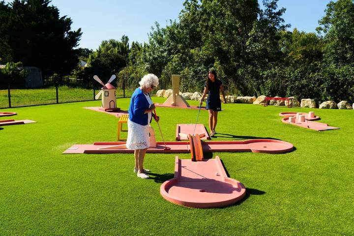 Camping für 4 Personen, mit Pool und Terrasse in der Charente-Maritime - 4