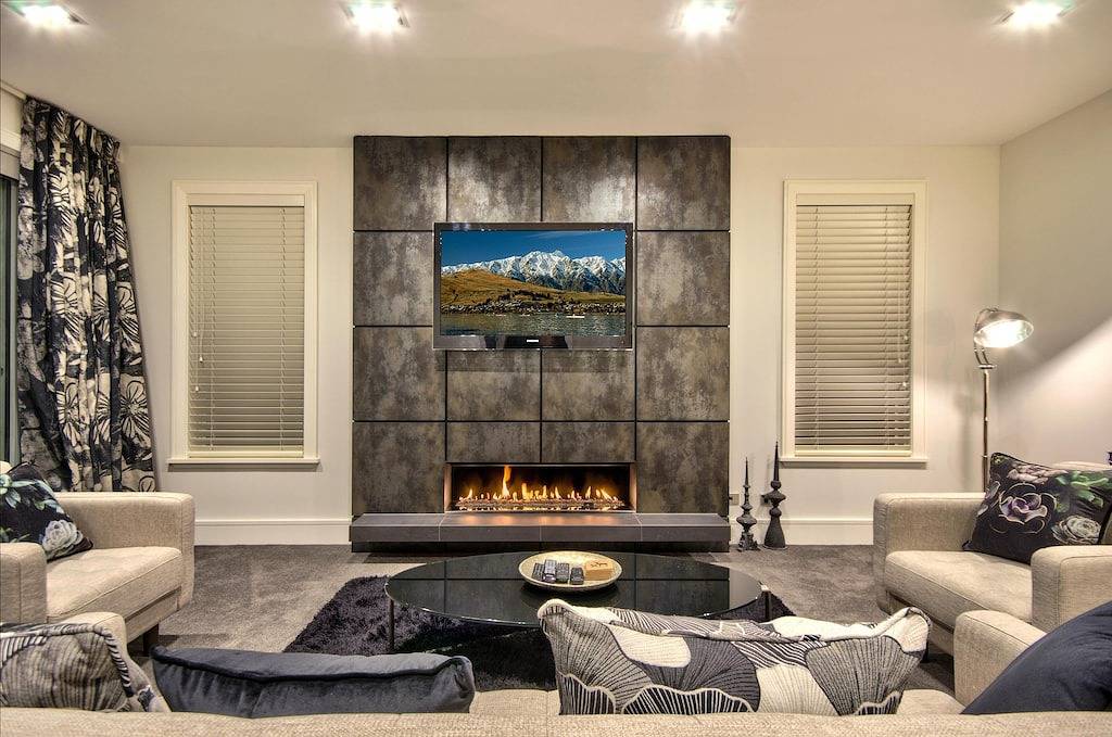 Q am See (in der Nähe der Stadt) in Queenstown, Otago