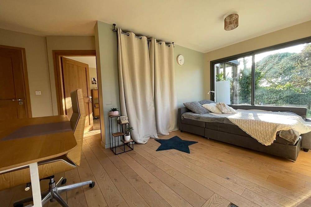 Villa Design, verrière et parquet, jardin et fitness à coté du centre-ville in Boutonnet (Montpellier), Montpellier