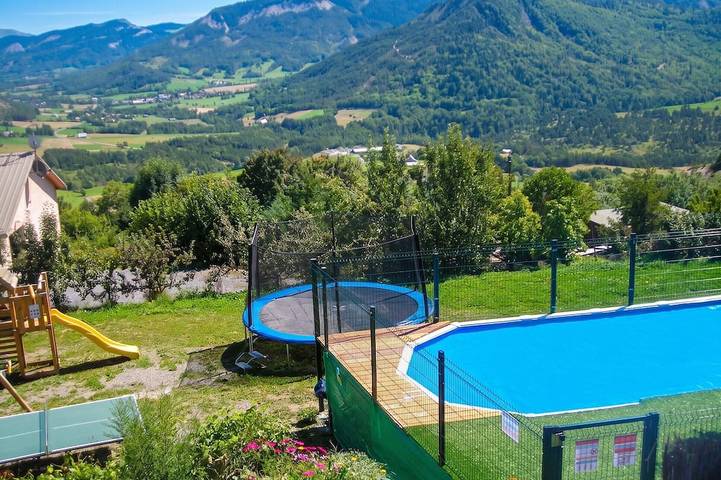Appartement de vacances pour 6 personnes, avec Terrasse et Piscine