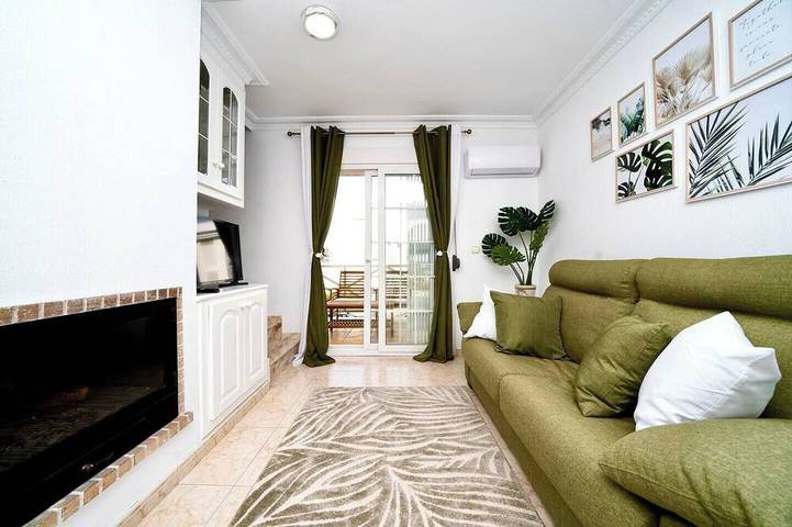 Apartment for 6 people, with garden and balcony in Mar Azul Torrevieja