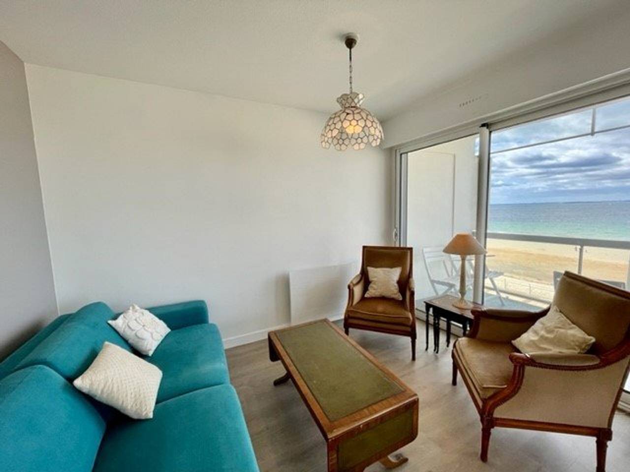 Ganze Wohnung, Quiberon - Großes 2Zi App - Südbalkon - 70m² - Strand & Zentrum - Parkplatz & Wifi in Quiberon, Côte des Mégalithes