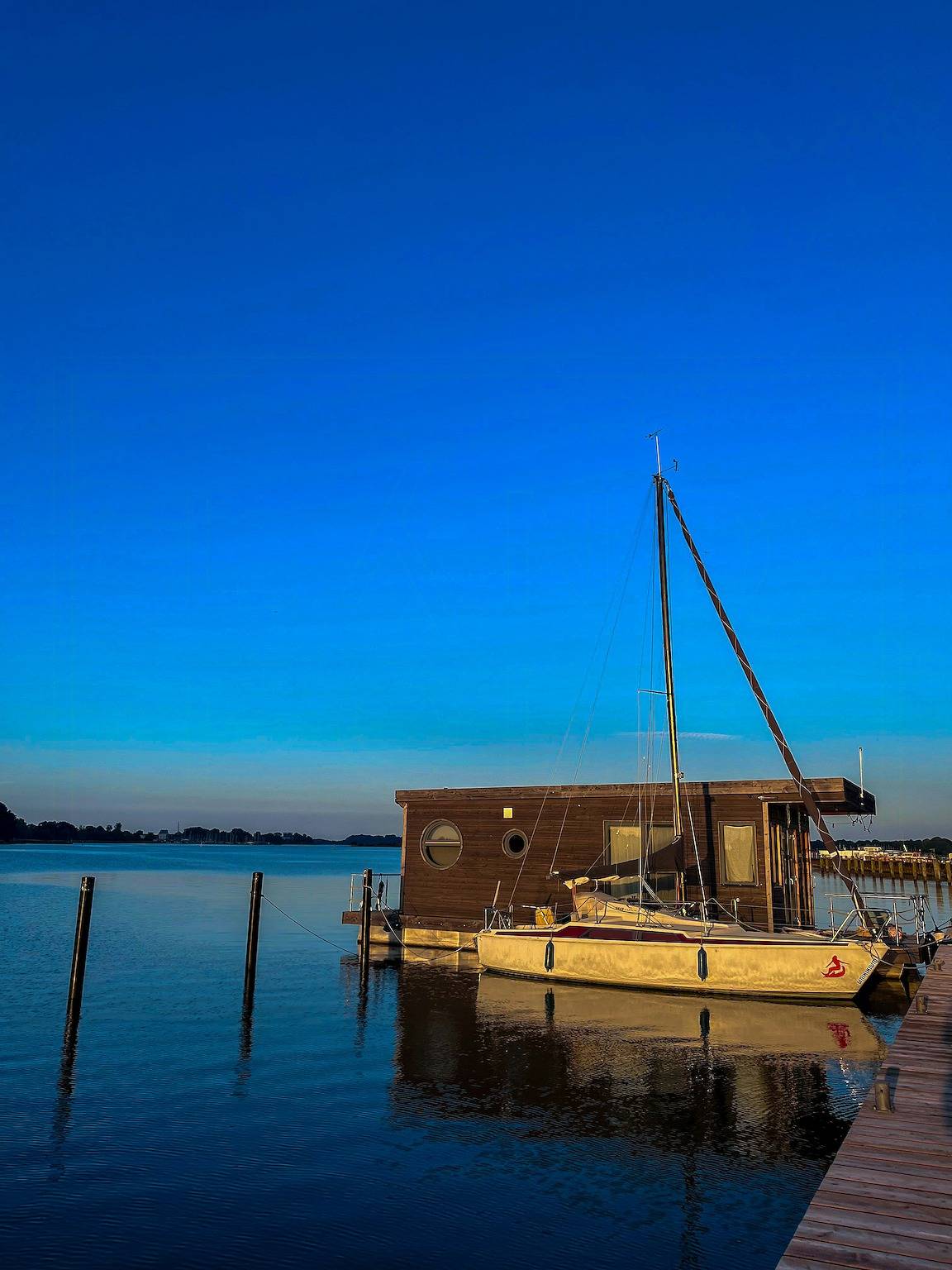 Hausboot mit Veranda direkt an der Schlei in Schleswig, Schleswig & Umgebung