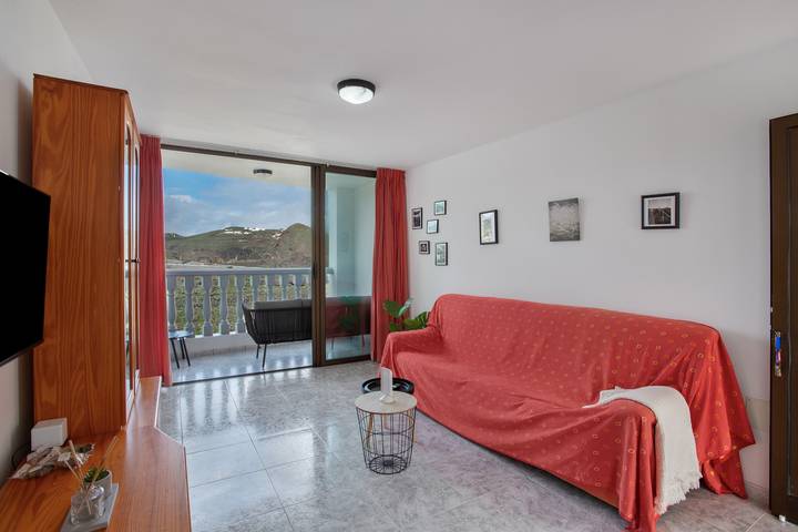 Apartamento para 4 personas, con jardín además de balcón y jacuzzi, Se admiten mascotas en Moya