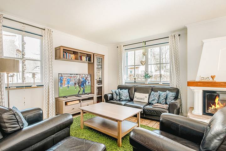 Ferienhaus für 8 Personen, mit Terrasse und Garten sowie Sauna in Glowe - 2