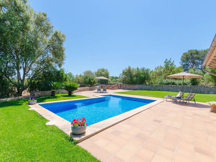 Finca für 6 Personen, mit Pool und Garten in Lloret de Vistalegre - 4