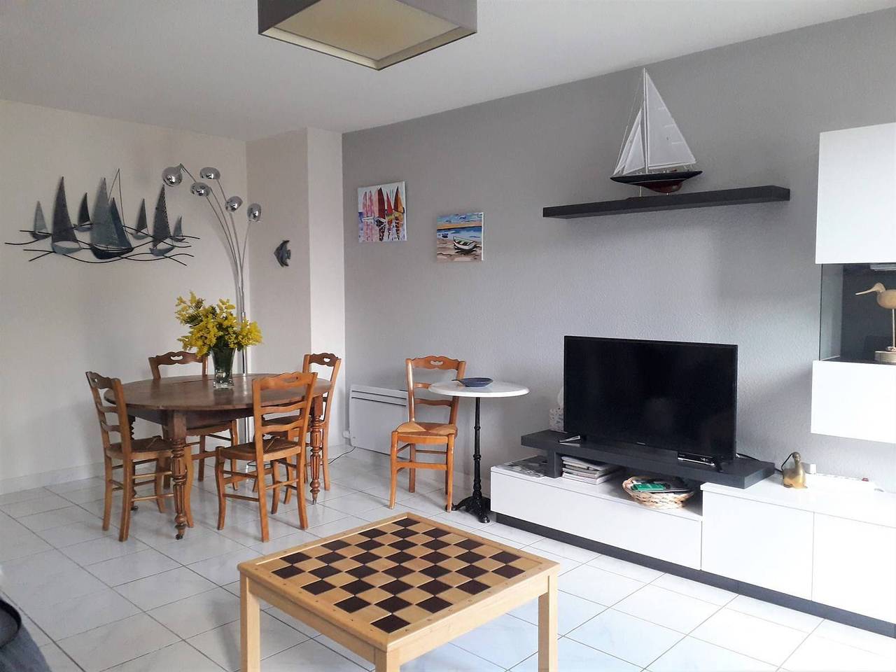 Apartamento entero, Beautiful apartment with free Wifi, close to Trestraou Beach Perros-Guirec in Perros-Guirec, Costa de granito rosa