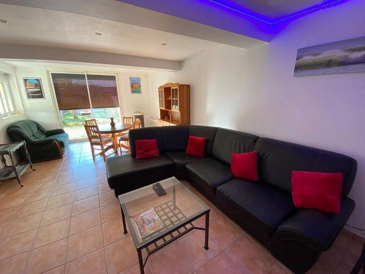 Location de vacances pour 4 personnes, avec jardin et terrasse dans Finhan