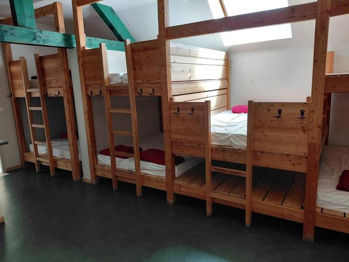 Auberge pour 15 personnes, avec vue dans Golf De Correncon