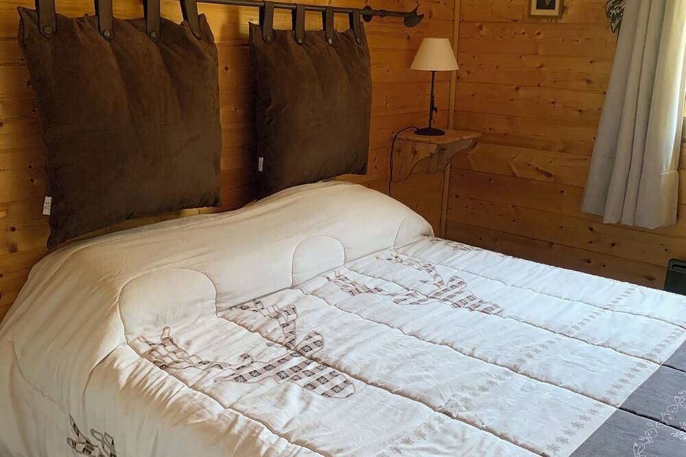 Entire apartment, Apartment in a chalet at the foot of the slopes in Valfréjus, Modane