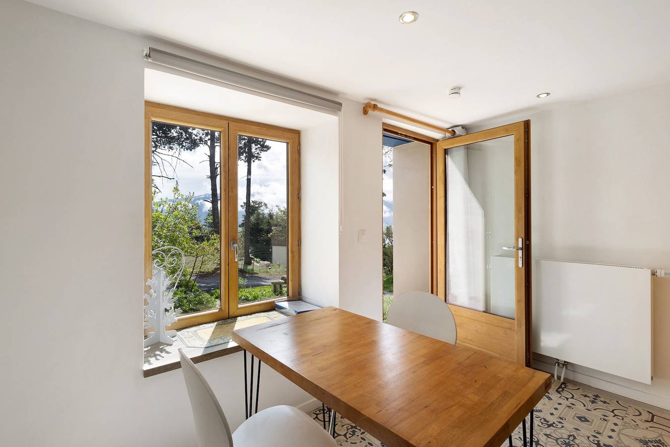 Estudio entero, Estudio 'Sorbier Des Oiseaux' con vistas a la montaña, terraza privada y Wi-Fi in Font-Romeu-Odeillo-Via, Parque Natural Regional de los Pirineos Catalanes
