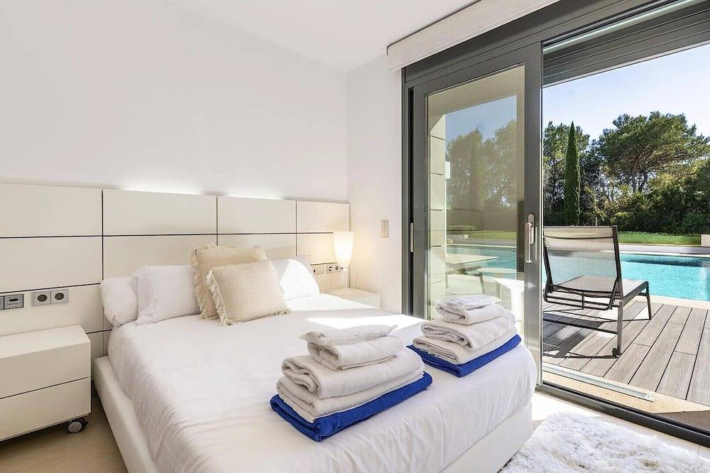 Villa Daruma, perfect retreat in the nature of Ibiza in Es Canar, Santa Eulària des Riu